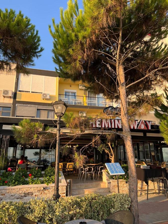Heming-Way Hotel Durrës Zewnętrze zdjęcie