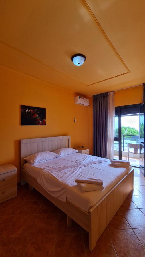 Heming-Way Hotel Durrës Zewnętrze zdjęcie