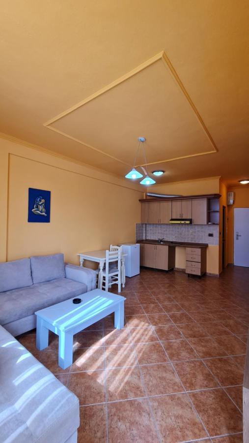 Heming-Way Hotel Durrës Zewnętrze zdjęcie