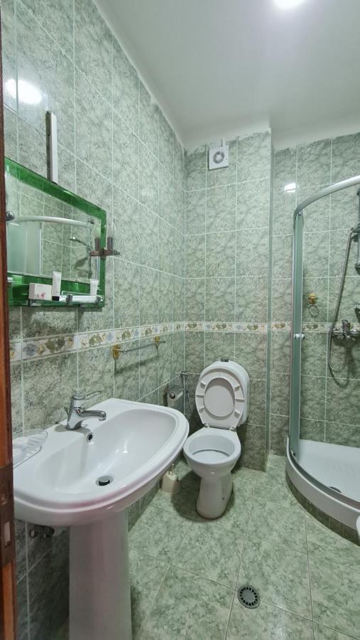 Heming-Way Hotel Durrës Zewnętrze zdjęcie
